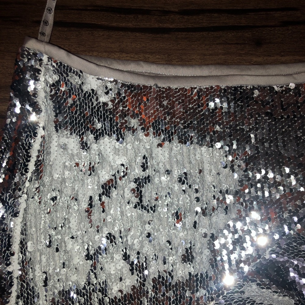 Sparkle skirt - Picture 2 of 3